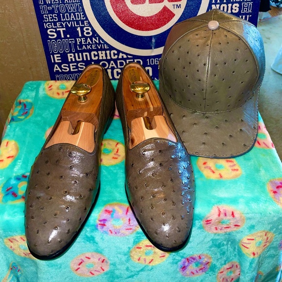Exclusively for De La Rentis Ostrich Shoes HAT NOT INCLUDED - Picture 3 of 9